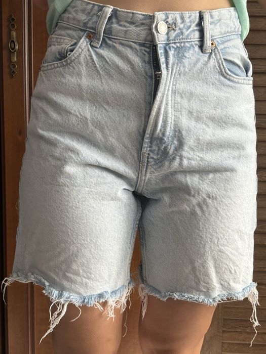 Blugi scurti, de vara