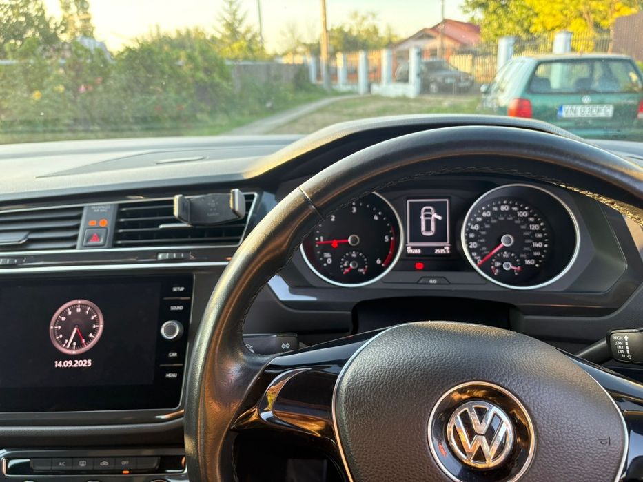 Volkswagen Tiguan S