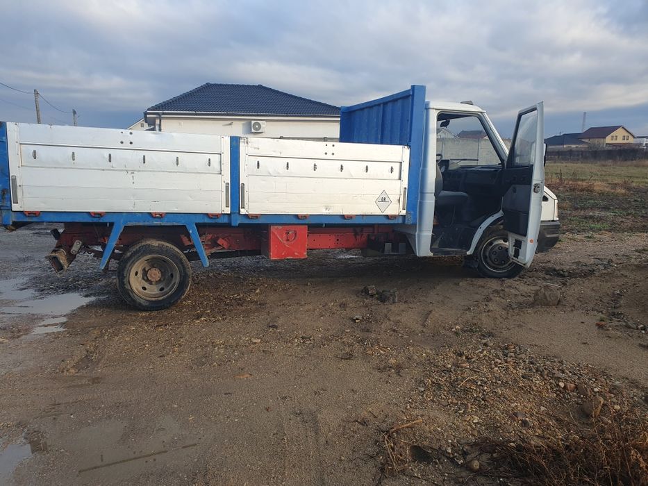 Vând Iveco Daily