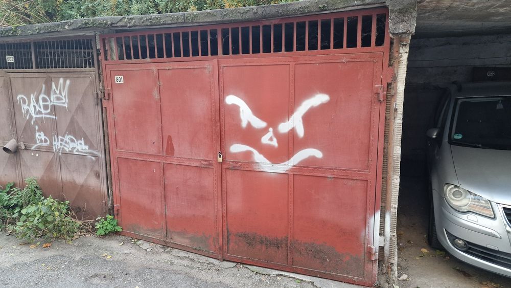 Usi de garaj fara rugina!