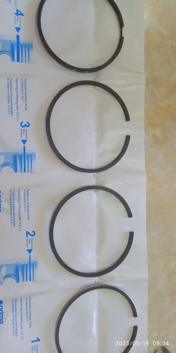 Поршневые кольца.