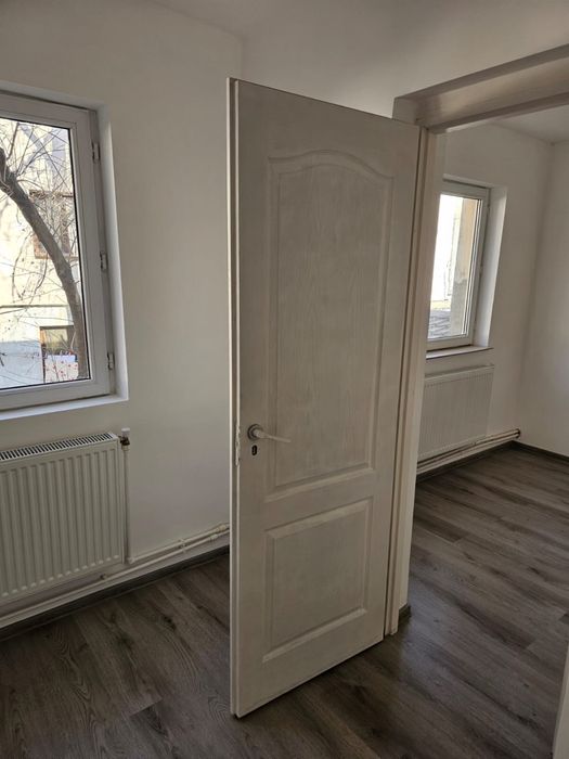 Vand apartament 2 camere
