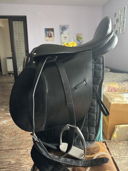 Șa din piele neagra Kerbl 17.5 inch