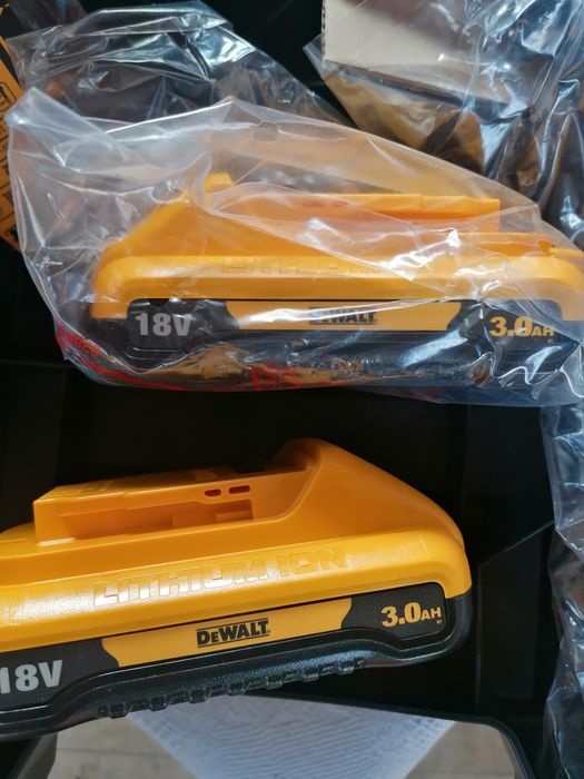 Șurubelnița cu impact Dewalt DCF809L2T