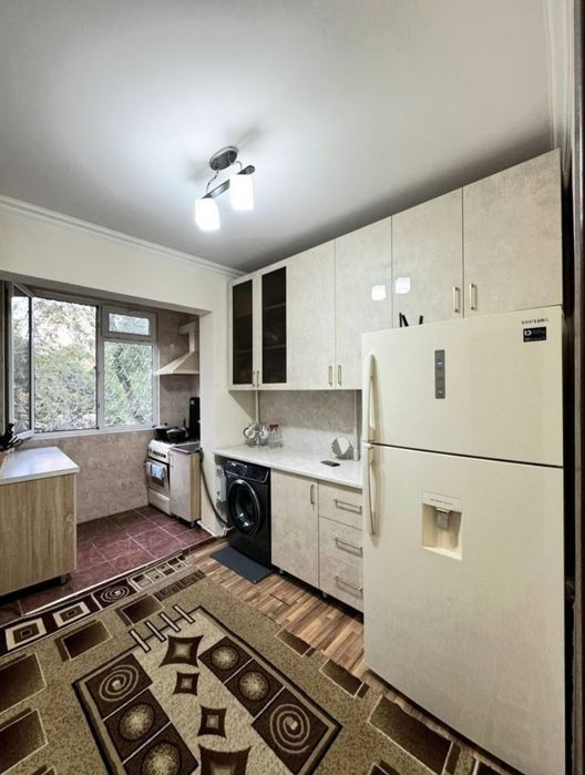 Yakkasaroy  Продаётся 2х комнатная квартира на ул.Бобура