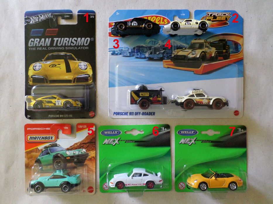 Моделчета колички Porsche - 54,00 лева (27,00 EURO)