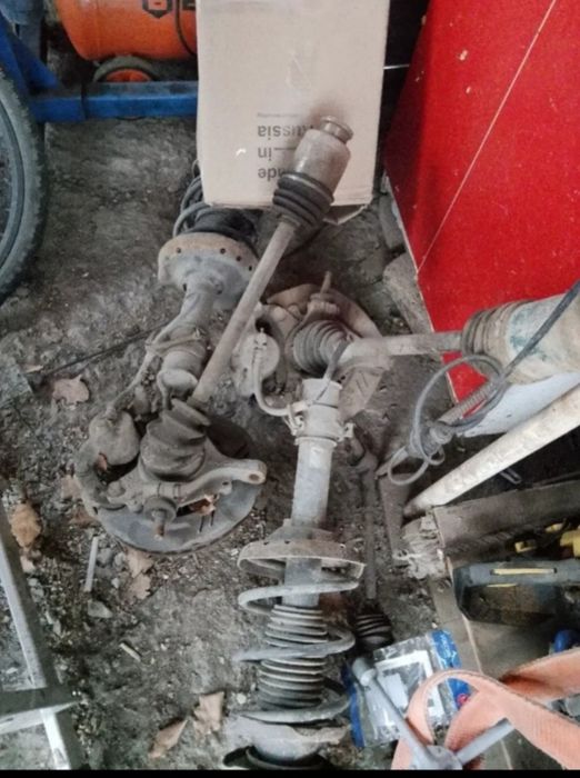 Задний редуктор с приводами итд.