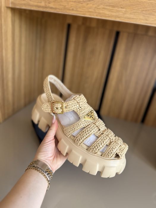 Prada сандали НАЛИЧНИ 37,38,39,40 189лв без кутия