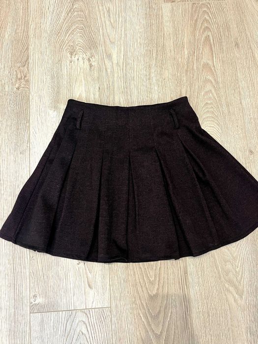 Пола плисе бордо със съдържание на вълна