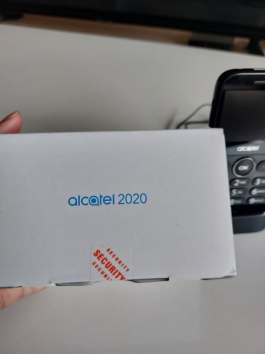 Мобилен телефон Alcatel