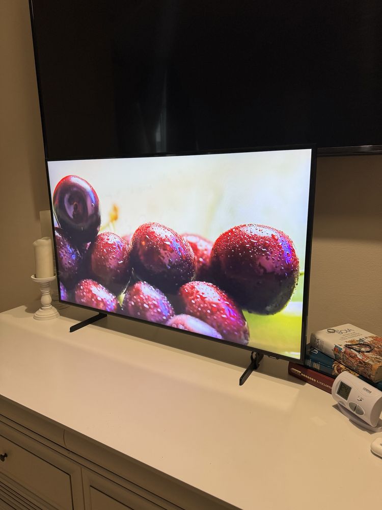 Televizor Samsung QLED 43Q60B, 108 cm, Smart, 4K Ultra HD
