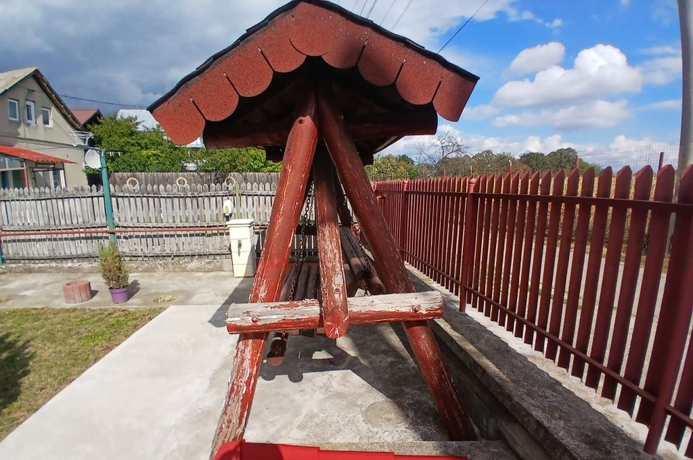 Balansoar din lemn
