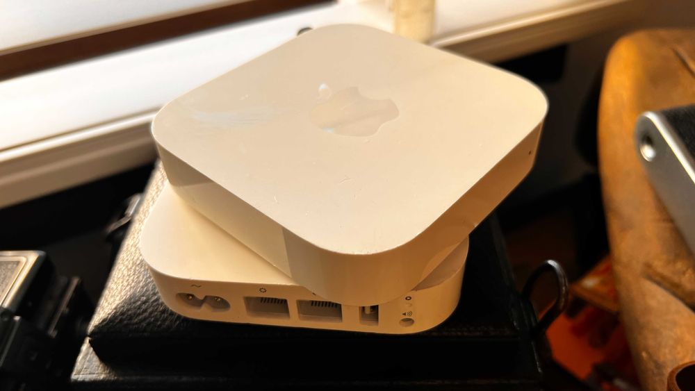 AirPort Express 802.11n (a 2-a generaţie)  A1392 3 Buc.