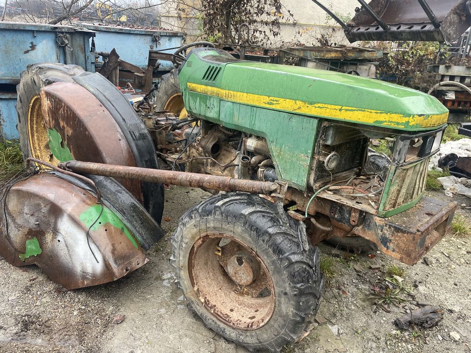 Dezmembrez tractor John Deere 5500N
