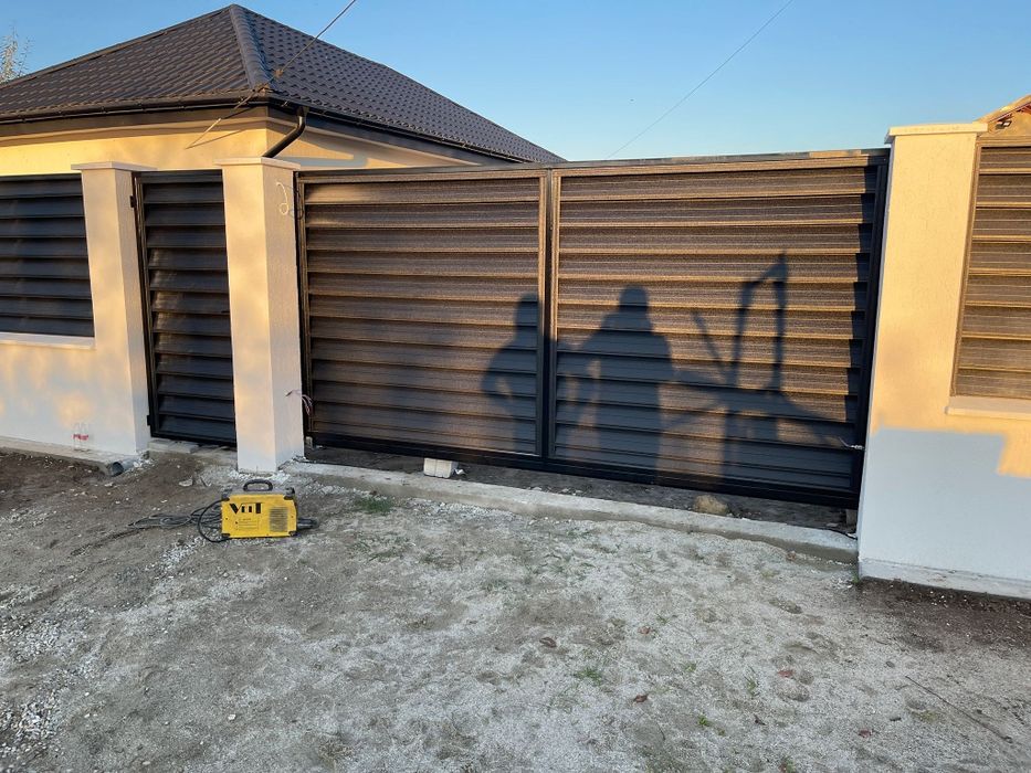 Garduri porti stil jaluzele