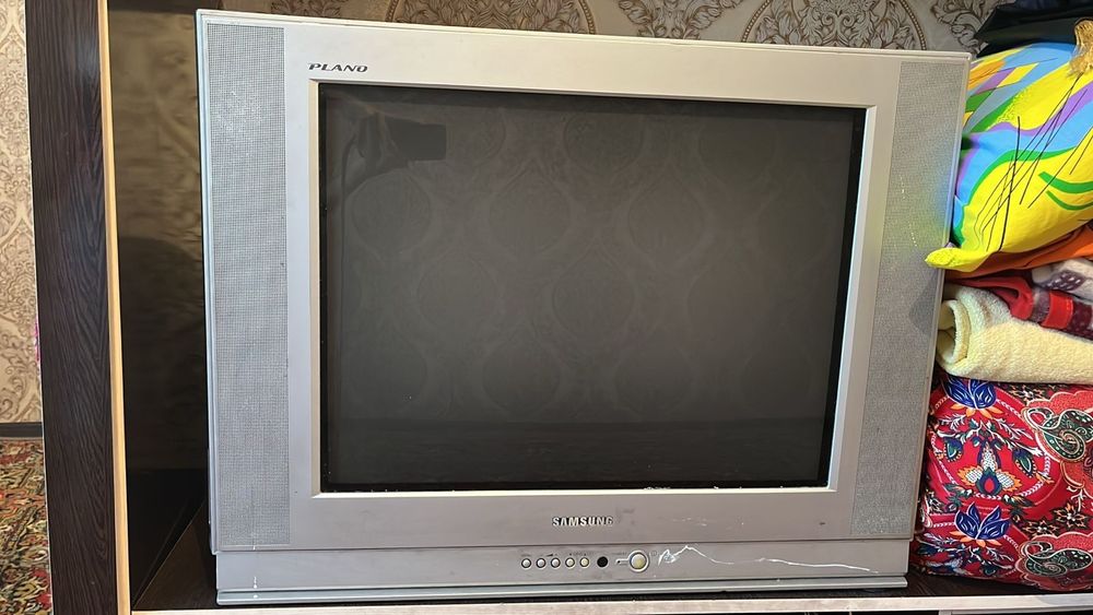 Продам телевизор