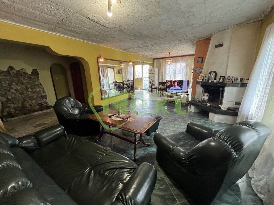 Продава се Многостаен апартамент в София, Витоша - 192 кв.м за 1719 €/кв.м - Снимка #1