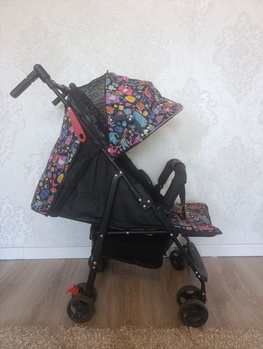 Коляска прогулочная легкая