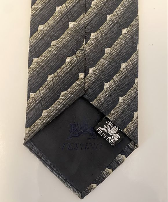 Cravata Festind