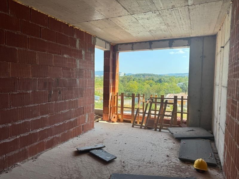 Продава се Двустаен апартамент в София, Малинова долина - 68 кв.м за 2383 €/кв.м - Снимка #2