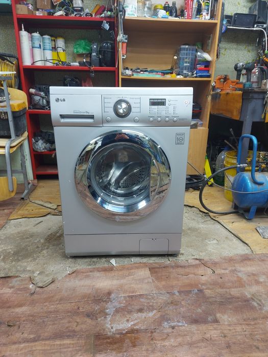 Продам стиральную машину