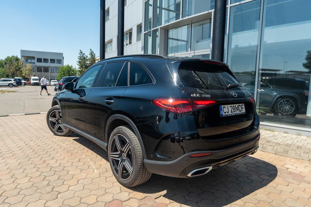 Mercedes GLC 200 4MATIC 2024 - 16.800km Garantie până in 2028