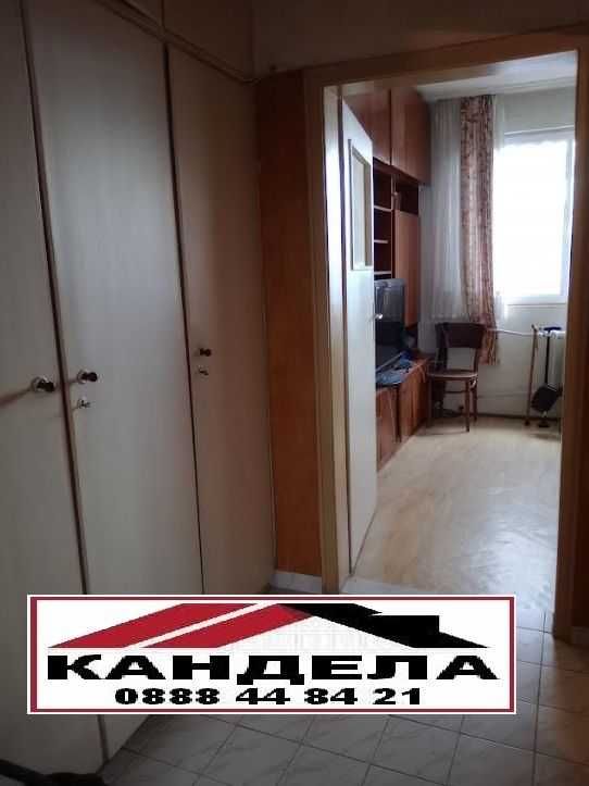 Тристаен, тухла, 4 самостоятелни стаи!