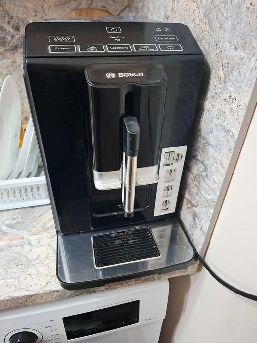 Продавам кафеавтомат Bosh