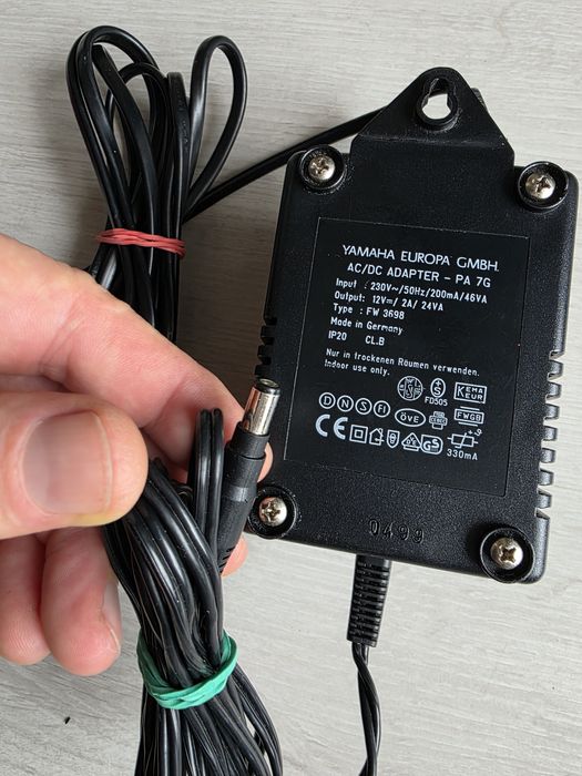 Incarcator orga keyboard YAMAHA PA-7G