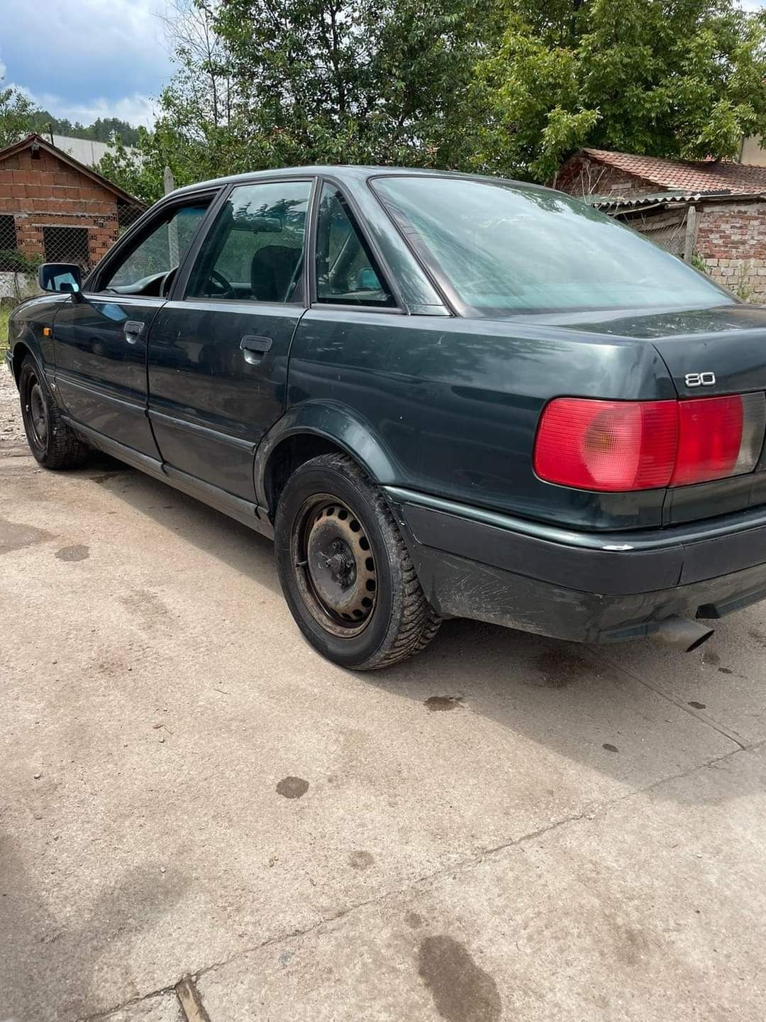 Audi 80 B4 1.6i 101hp 1993г НА ЧАСТИ

1ви собственик в БГ от 25г
Без г