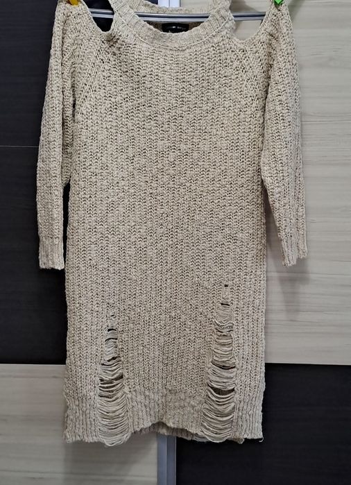 Дамски  пуловери и риза кожена