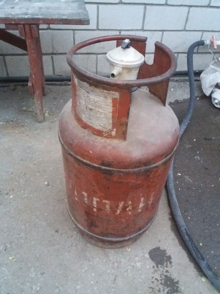 газовый баллон с редуктором