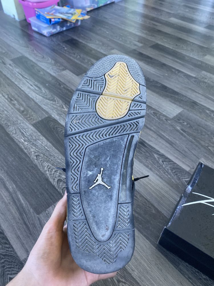 jordan 4 yellow thunder СПЕШНО