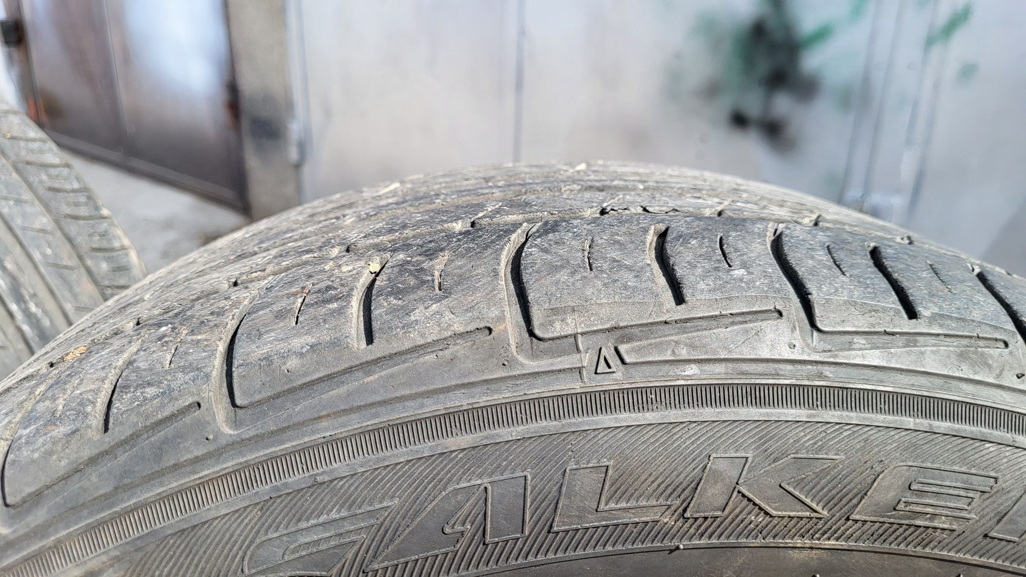 4 бр. летни гуми Falken 215/55 R17