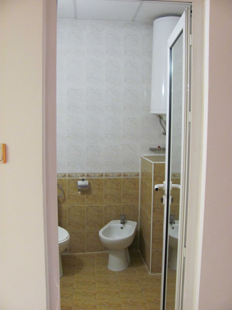 Продава се Тристаен апартамент в Стара Загора, Център - 71 кв.м за 1293 €/кв.м - Снимка #7