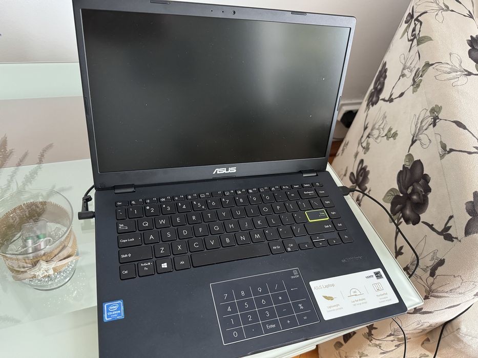 Laptop Asus, Intel Celeron