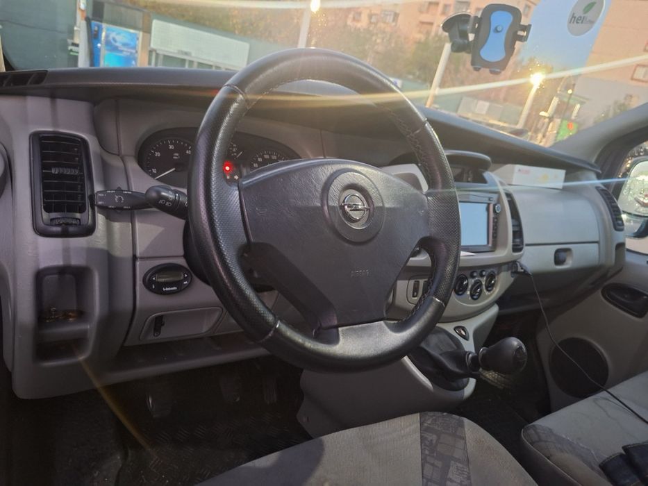 Vand Opel Vivaro 2.5 Tdi