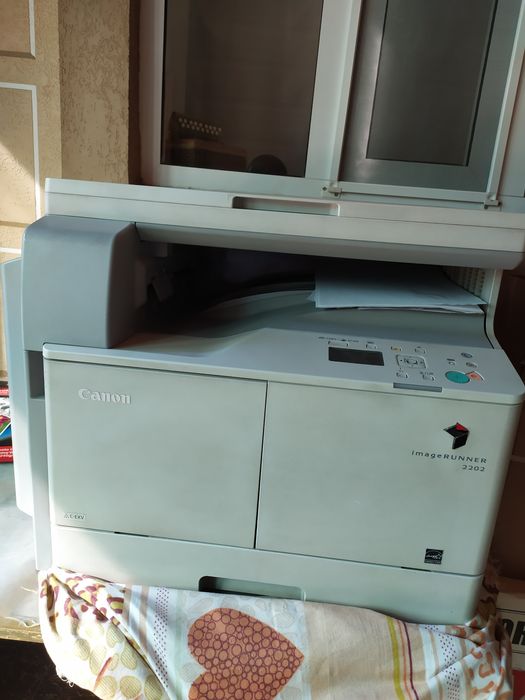 Canon imagerunner 2202