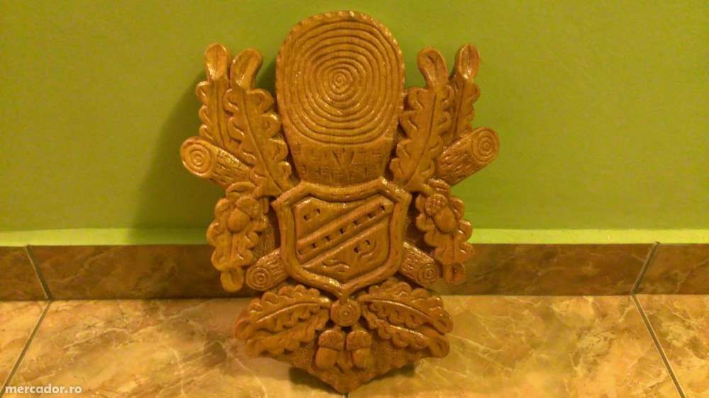 Vand panoplie sculptata din stejar