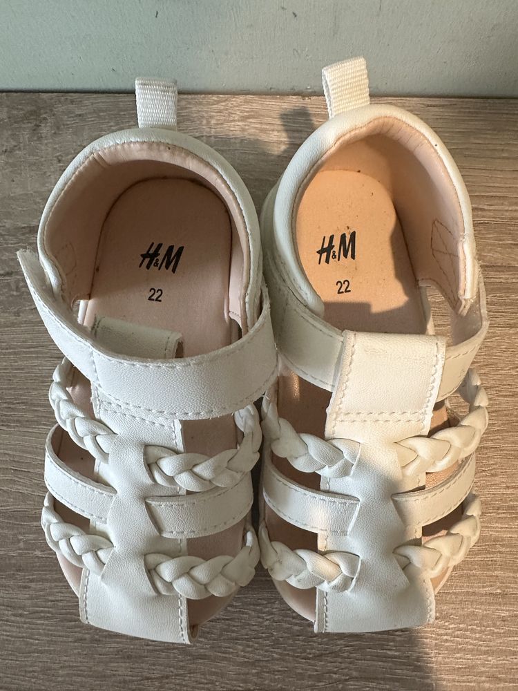 Сандали H and M 22н