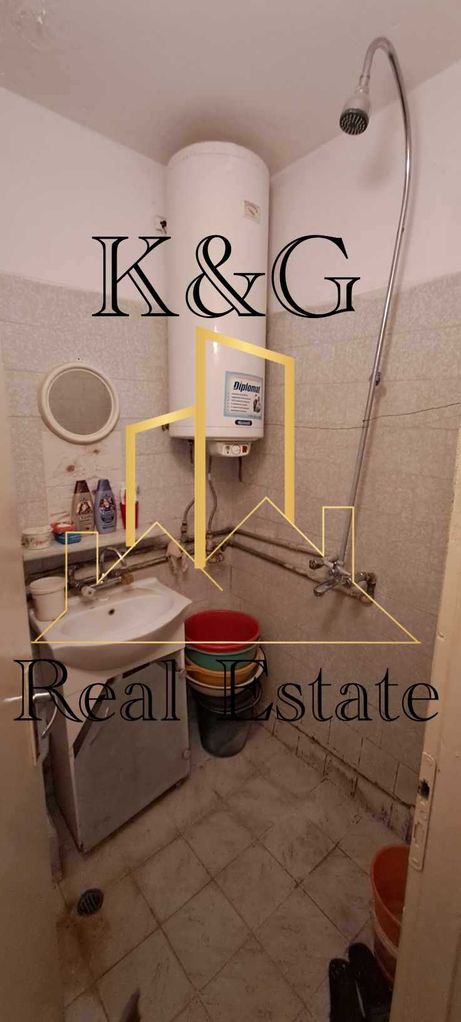 Продава се Двустаен апартамент в Разград, Орел - 58 кв.м за 1055 €/кв.м - Снимка #3