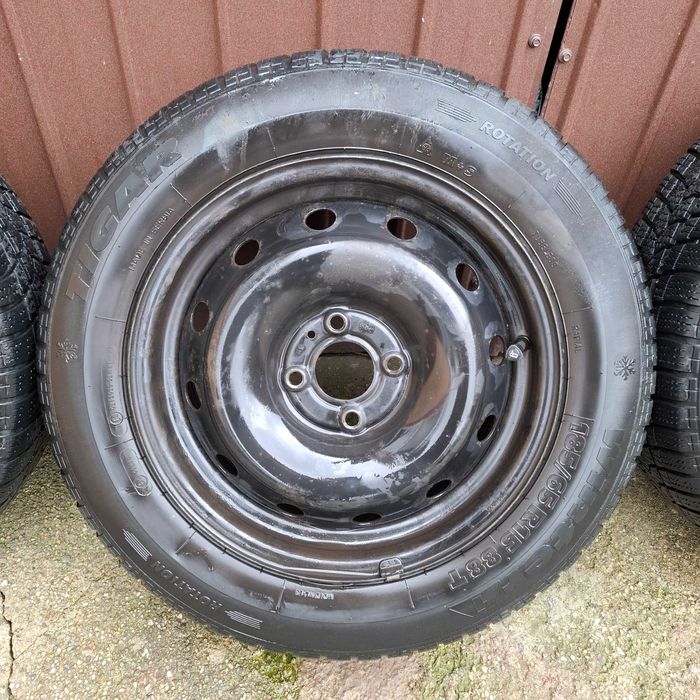 Set roti iarna Logan