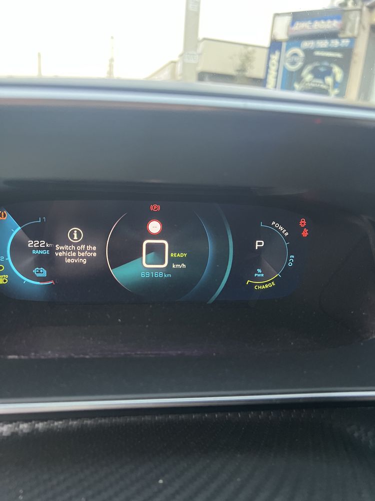 Peugeot e- 2008 ev электрокроссовер