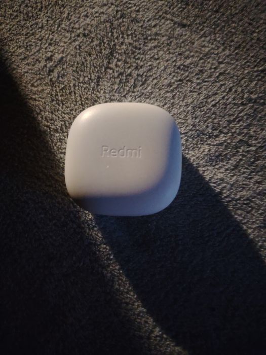 Vând căști cu Bluetooth Redmi nou