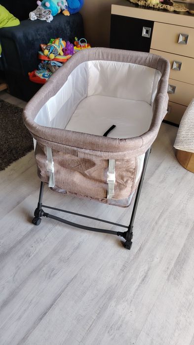 Vând pătuț folosit o singura dată