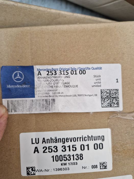 Carlig remorcare original Mercedes GLC, nou A2533150100 A2533101100