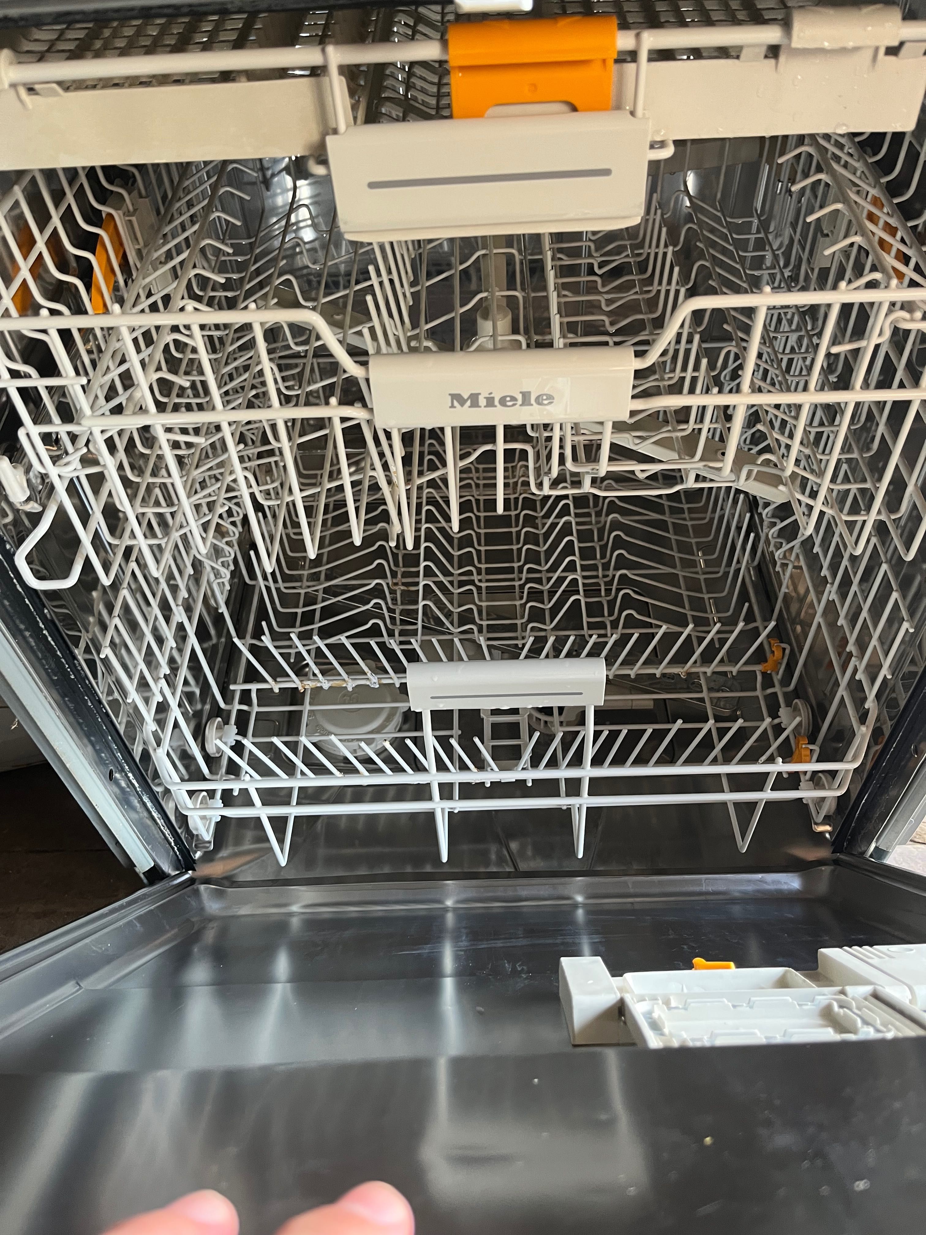 Miele G6365 SCVI XXL съдомиялна за пълно вграждане