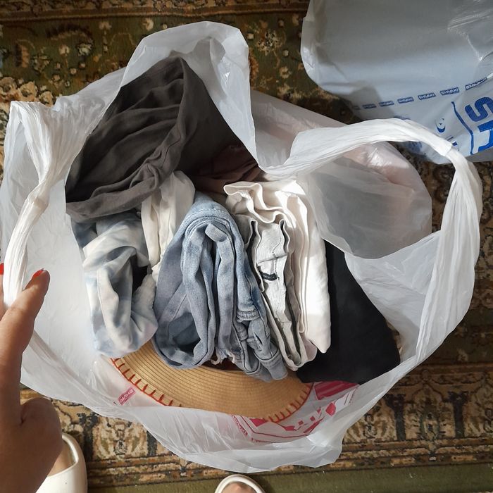 Срочно. Женская, молодёжная,разная одежда на 44р,46,48