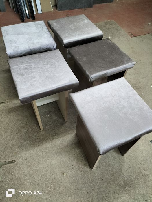 Продаются табуретки с мягким верхом..