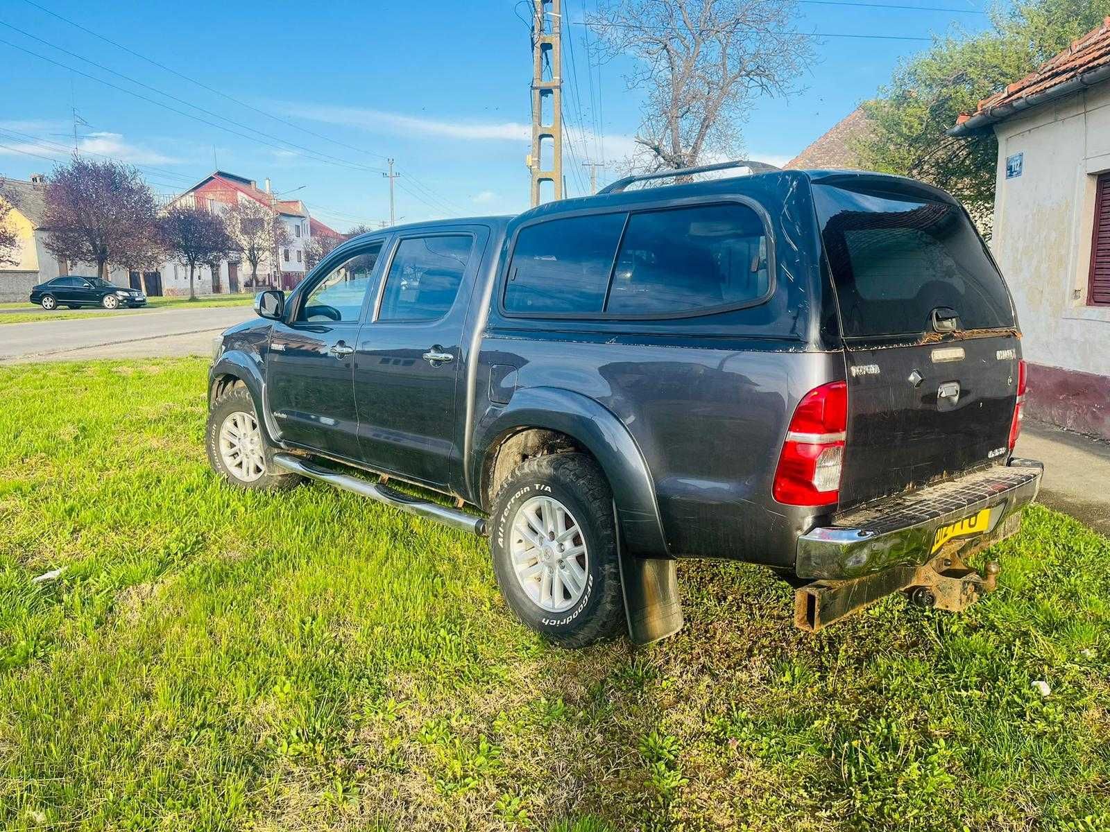 TOYOTA Hilux - 4x4 - an 2013 - euro 5